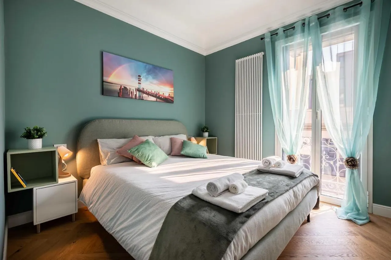 Lovely Apartment Milan - Duomo - Milan Lin Airport