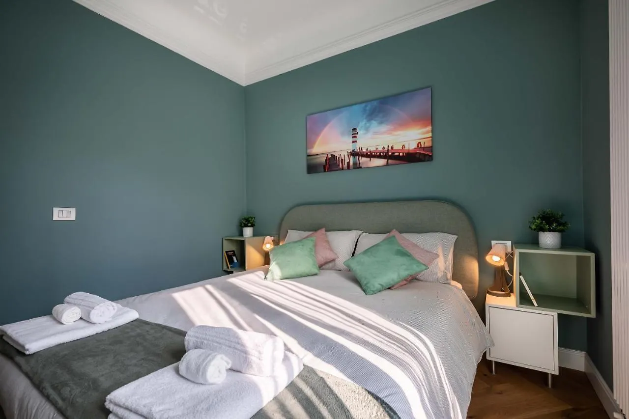 Lovely Apartment Milan - Duomo - Milan Lin Airport