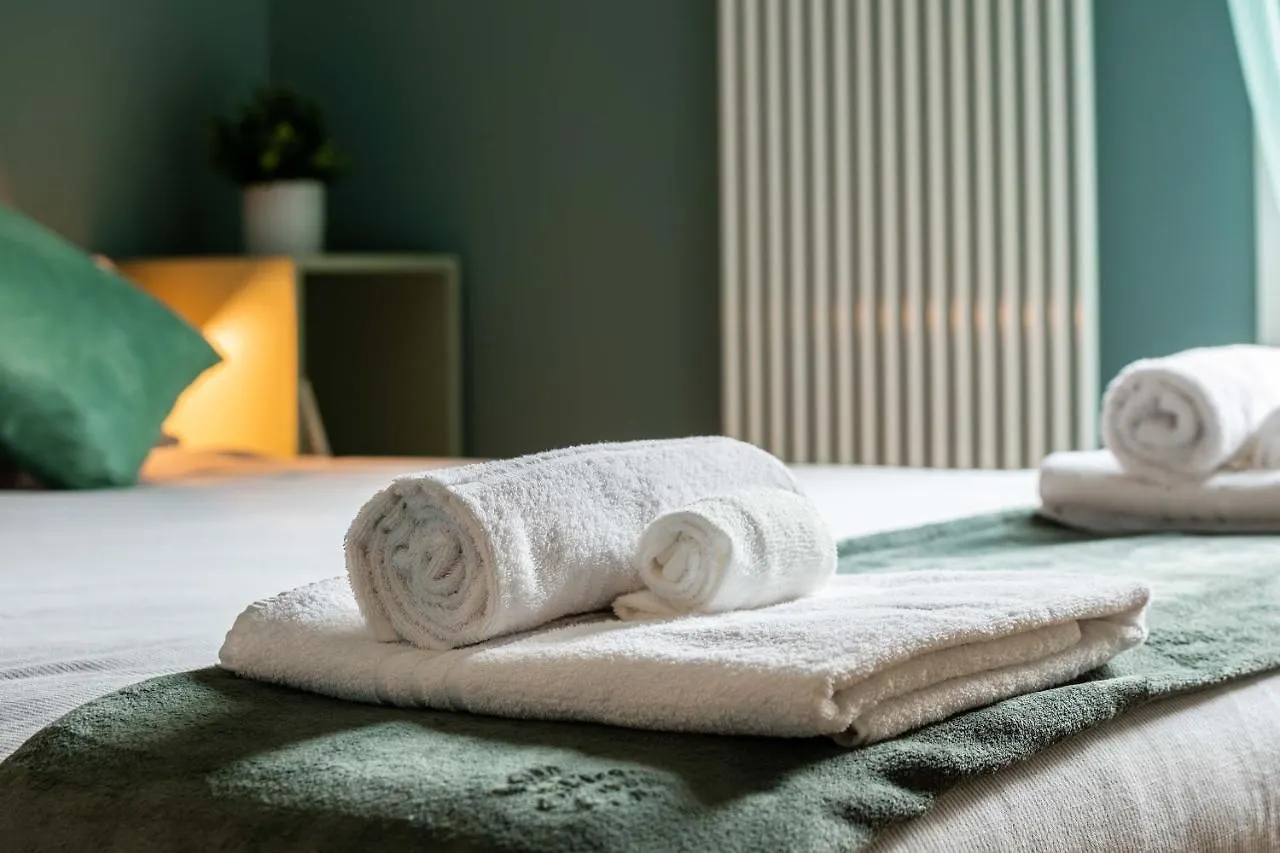 Lovely Apartment Milan - Duomo - Milan Lin Airport